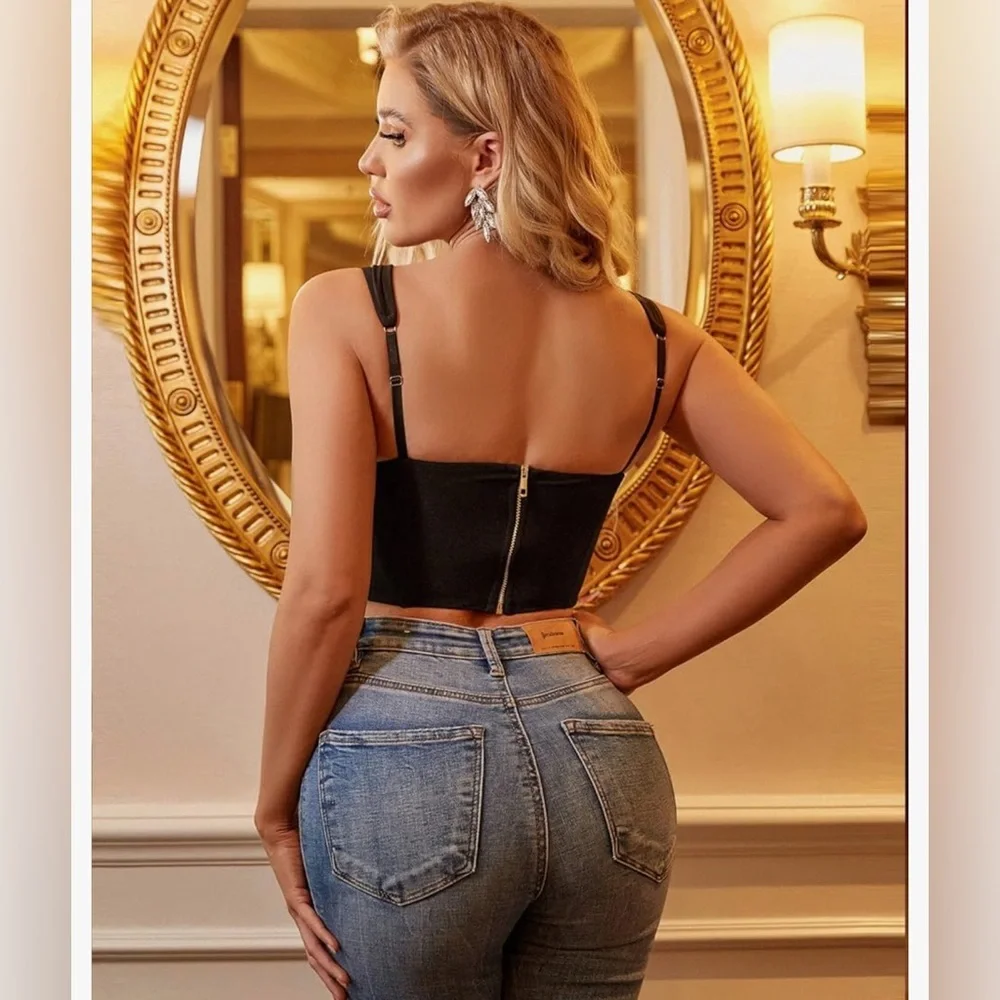Elegant Black Crop Top - Picture 3 of 9